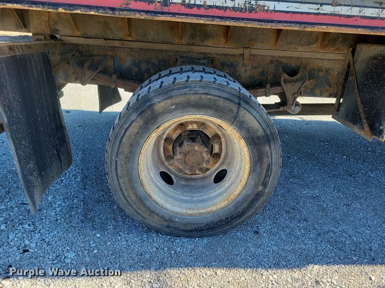 image for item LC9938 2007 International 4300 dump flatbed truck