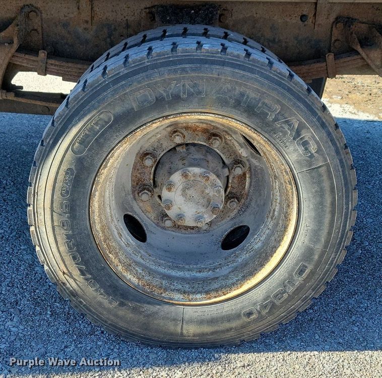 image for item LC9938 2007 International 4300 dump flatbed truck