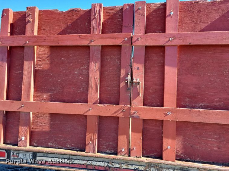 image for item LC9939 2006 International  4300 dump flatbed truck