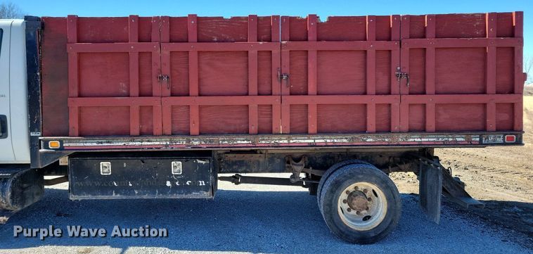 image for item LC9939 2006 International  4300 dump flatbed truck