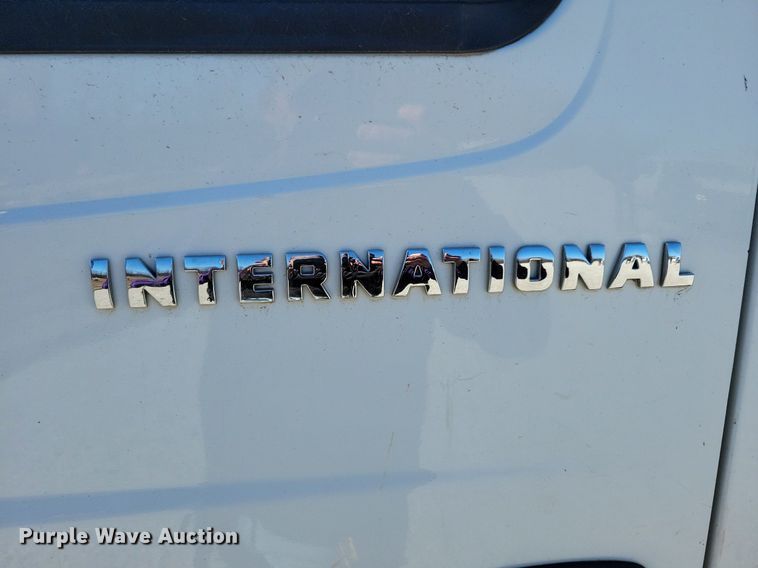 image for item LC9939 2006 International  4300 dump flatbed truck