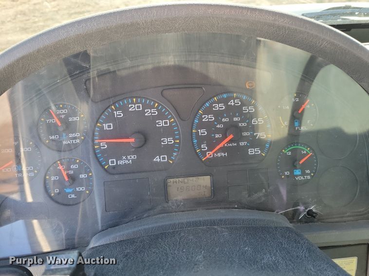 image for item LC9939 2006 International  4300 dump flatbed truck