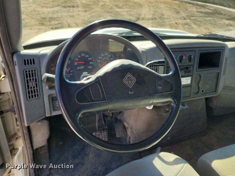 image for item LC9939 2006 International  4300 dump flatbed truck