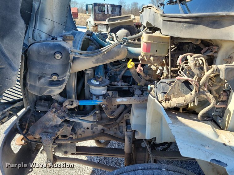 image for item LC9939 2006 International  4300 dump flatbed truck