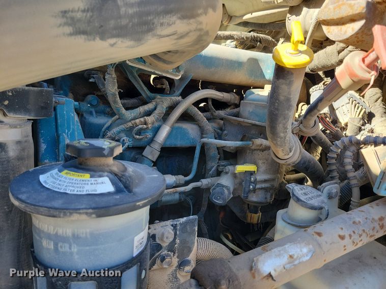 image for item LC9939 2006 International  4300 dump flatbed truck