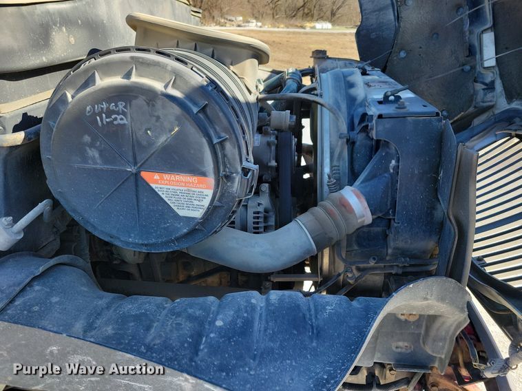 image for item LC9939 2006 International  4300 dump flatbed truck