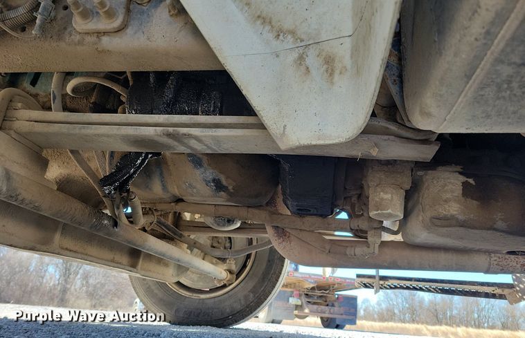 image for item LC9939 2006 International  4300 dump flatbed truck