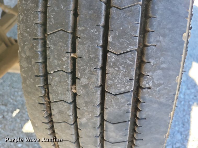 image for item LC9939 2006 International  4300 dump flatbed truck