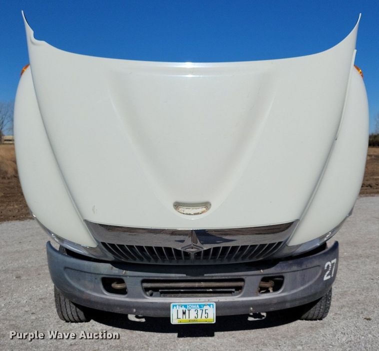 image for item LC9940 2006 International  4300 dump flatbed truck