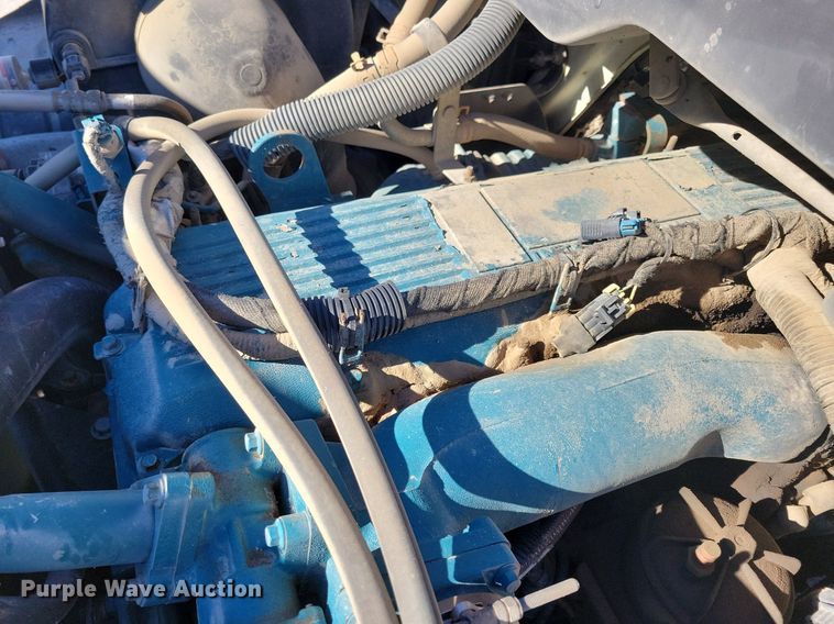 image for item LC9940 2006 International  4300 dump flatbed truck