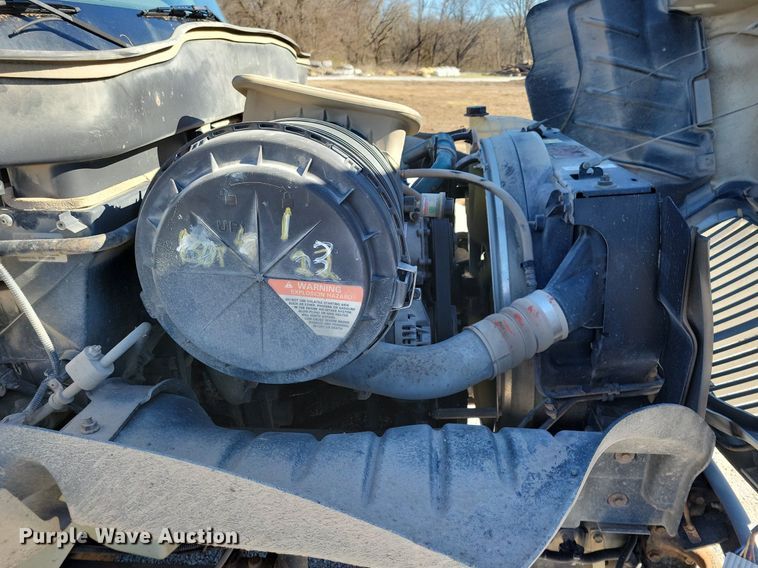 image for item LC9940 2006 International  4300 dump flatbed truck