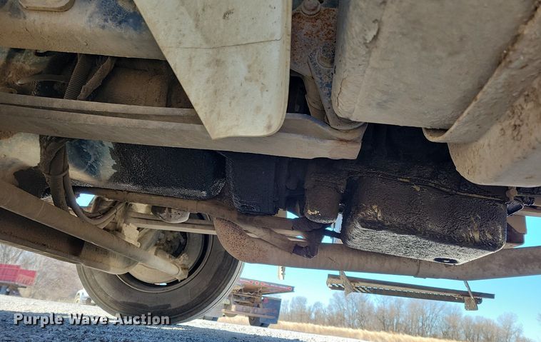 image for item LC9940 2006 International  4300 dump flatbed truck