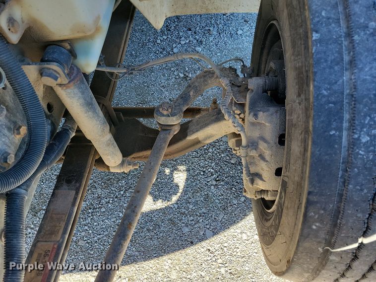 image for item LC9940 2006 International  4300 dump flatbed truck