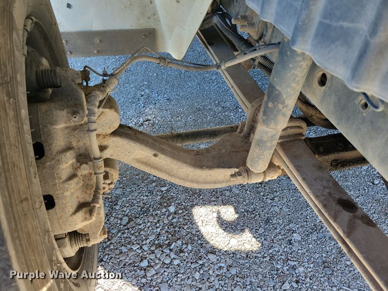 image for item LC9940 2006 International  4300 dump flatbed truck