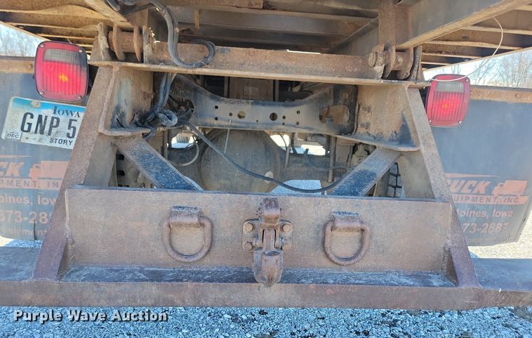 image for item LC9941 2006 International  4300 dump flatbed truck