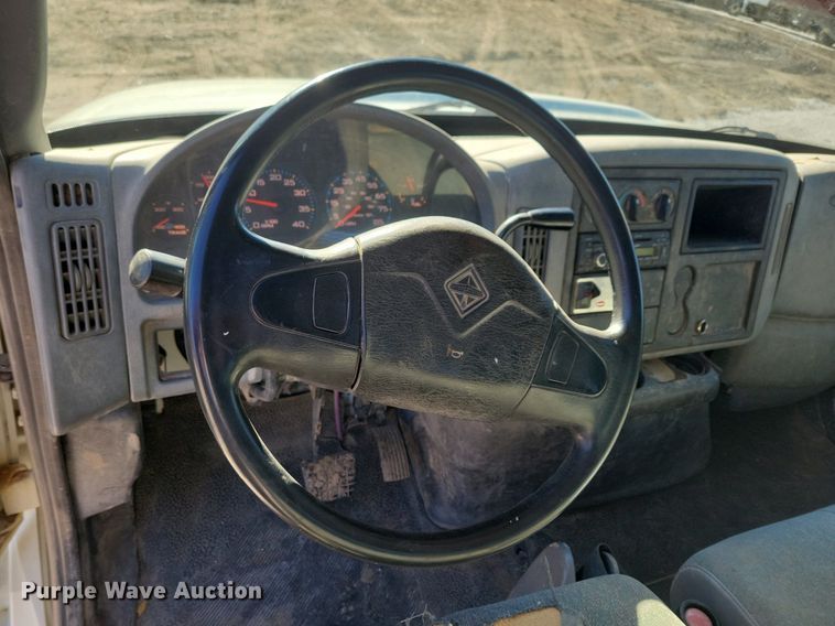 image for item LC9941 2006 International  4300 dump flatbed truck