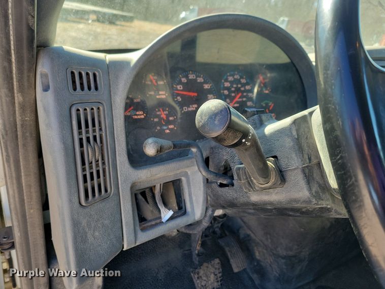 image for item LC9941 2006 International  4300 dump flatbed truck