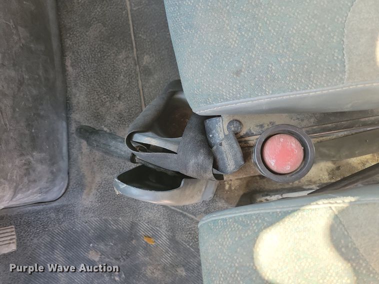 image for item LC9941 2006 International  4300 dump flatbed truck