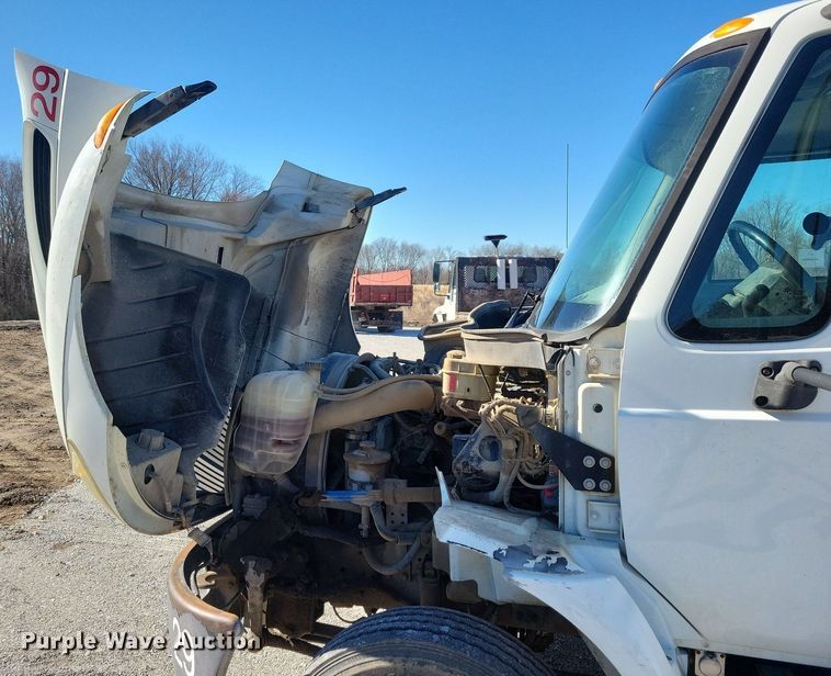 image for item LC9941 2006 International  4300 dump flatbed truck