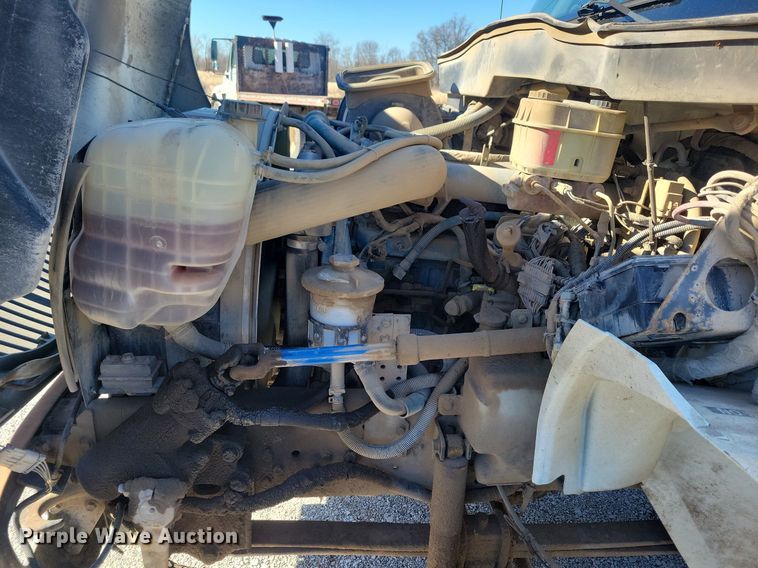 image for item LC9941 2006 International  4300 dump flatbed truck