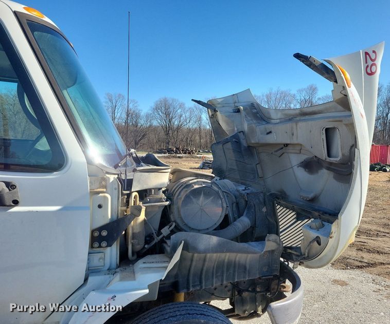 image for item LC9941 2006 International  4300 dump flatbed truck