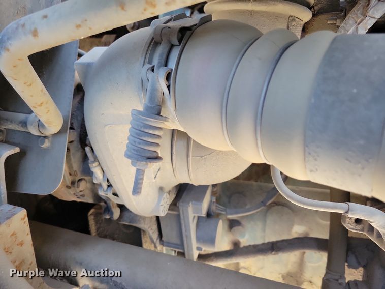 image for item LC9941 2006 International  4300 dump flatbed truck