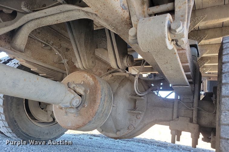 image for item LC9941 2006 International  4300 dump flatbed truck