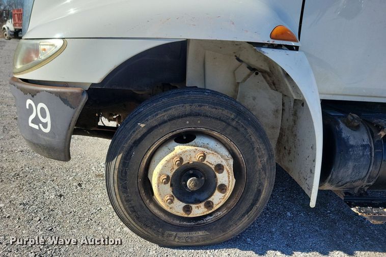 image for item LC9941 2006 International  4300 dump flatbed truck