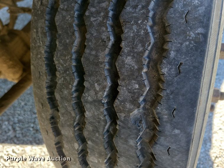 image for item LC9941 2006 International  4300 dump flatbed truck