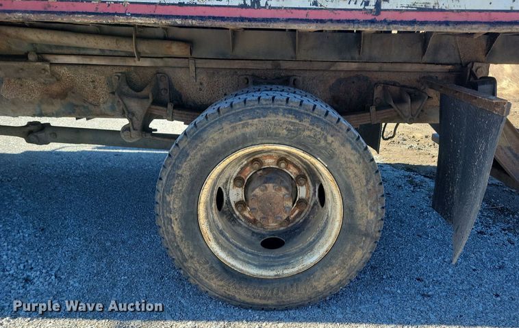 image for item LC9941 2006 International  4300 dump flatbed truck