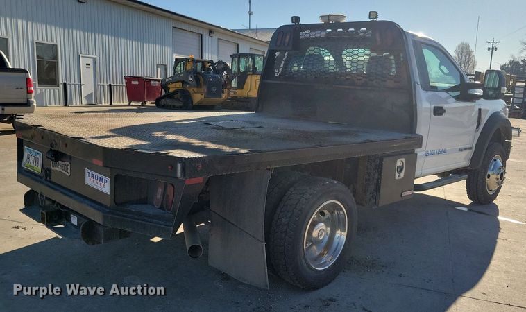 image for item LC9942 2020 Ford F550 Super Duty XL flatbed truck