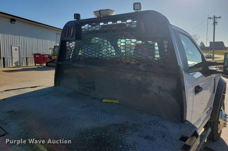 image for item LC9942 2020 Ford F550 Super Duty XL flatbed truck