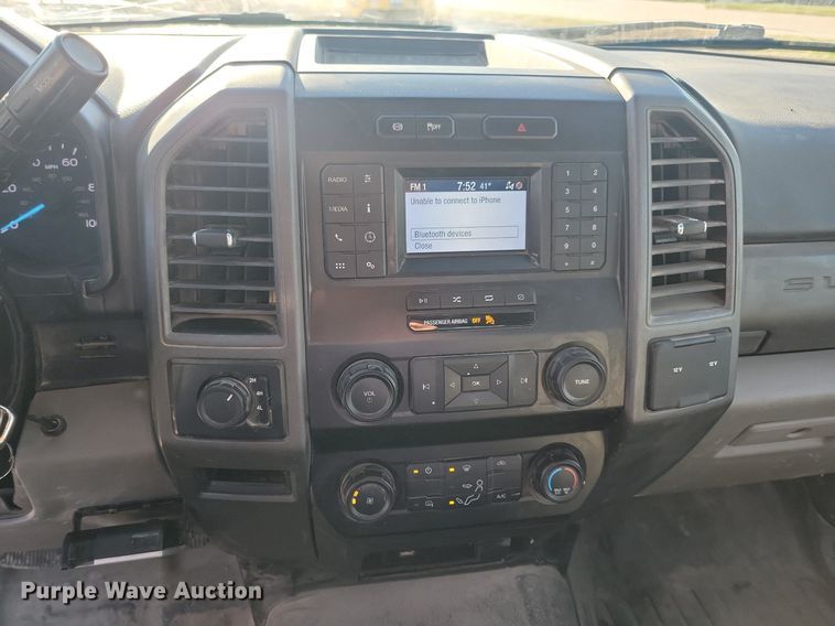 image for item LC9942 2020 Ford F550 Super Duty XL flatbed truck