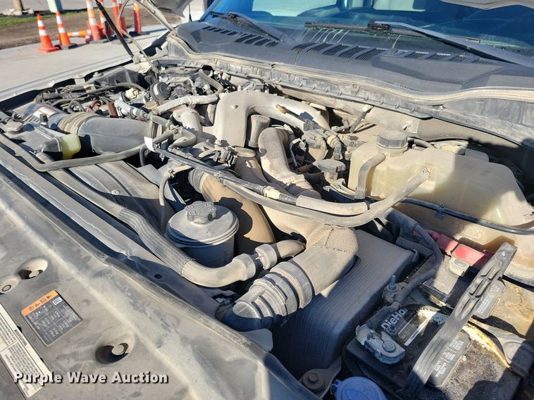 image for item LC9942 2020 Ford F550 Super Duty XL flatbed truck