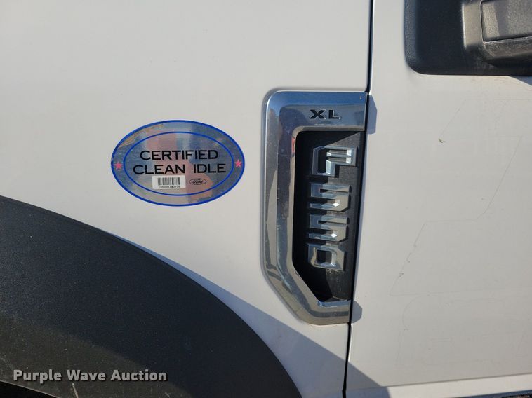 image for item LC9942 2020 Ford F550 Super Duty XL flatbed truck