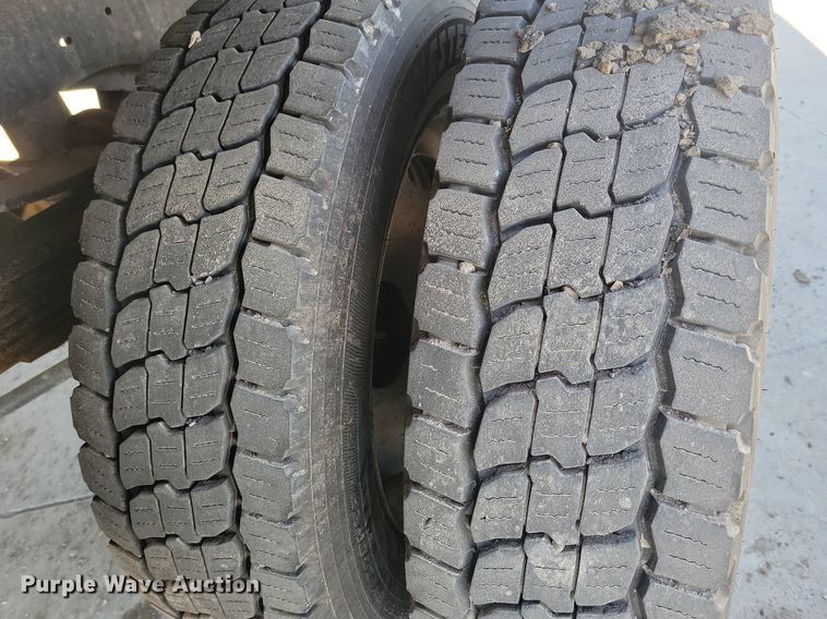 image for item LC9942 2020 Ford F550 Super Duty XL flatbed truck