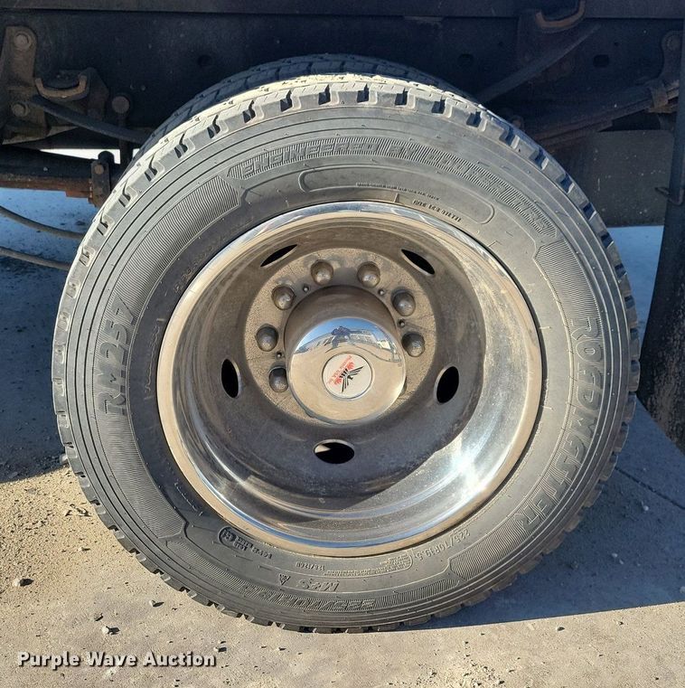 image for item LC9942 2020 Ford F550 Super Duty XL flatbed truck