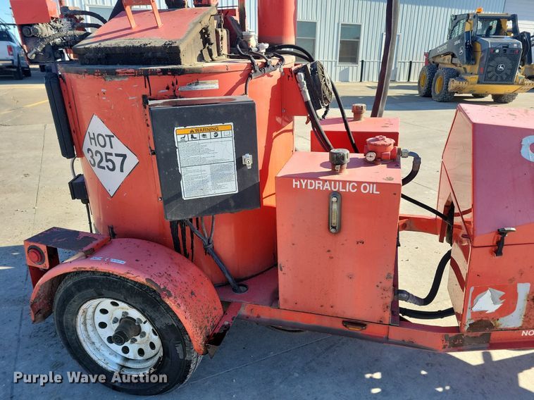 image for item LC9943 Crafco SS25 melter applicator