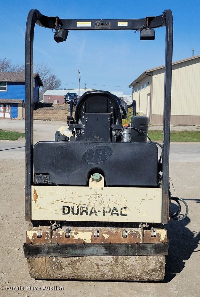 image for item LC9944 2006 Ingersoll Rand DD24 double drum vibratory roller