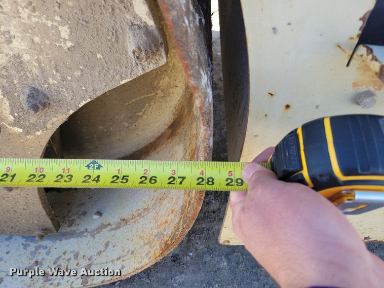 image for item LC9944 2006 Ingersoll Rand DD24 double drum vibratory roller