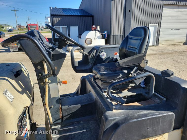 image for item LC9944 2006 Ingersoll Rand DD24 double drum vibratory roller