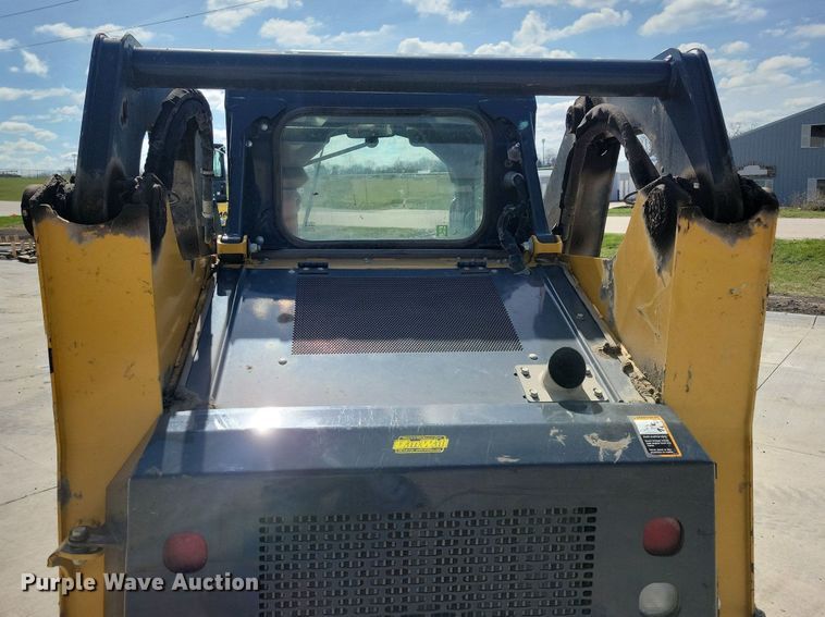 image for item LC9948 2018 John Deere 317G tracked skid steer loader