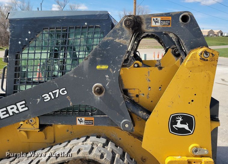 image for item LC9948 2018 John Deere 317G tracked skid steer loader