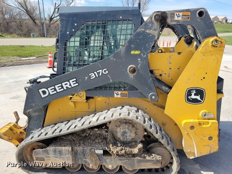 image for item LC9948 2018 John Deere 317G tracked skid steer loader