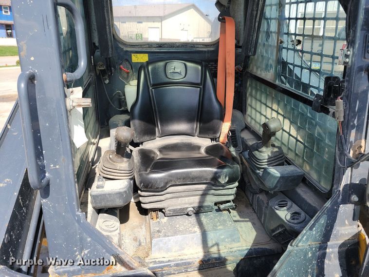 image for item LC9948 2018 John Deere 317G tracked skid steer loader