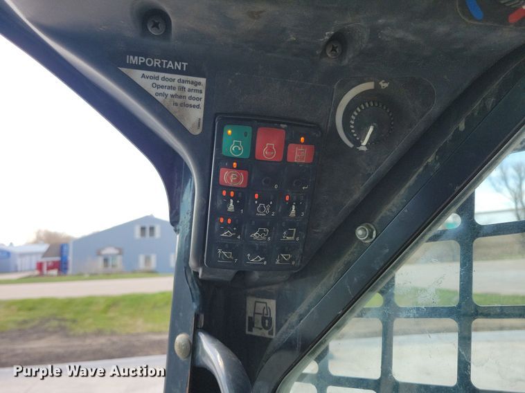 image for item LC9948 2018 John Deere 317G tracked skid steer loader