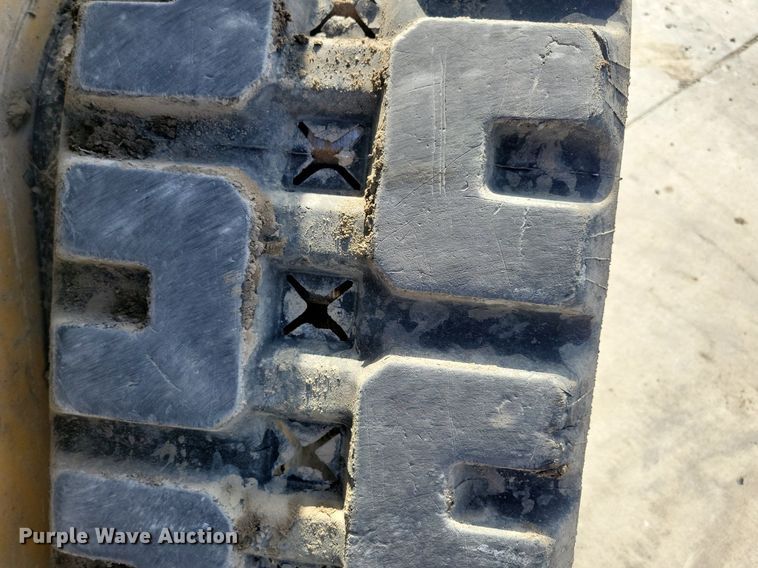 image for item LC9948 2018 John Deere 317G tracked skid steer loader