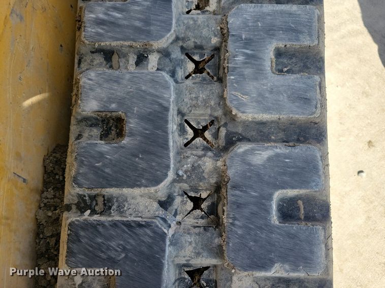 image for item LC9948 2018 John Deere 317G tracked skid steer loader