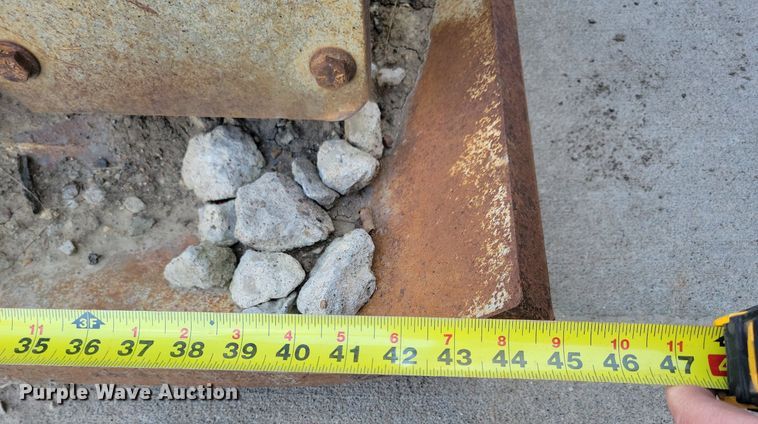 image for item LC9951 Furukawa HP210-II excavator plate compactor