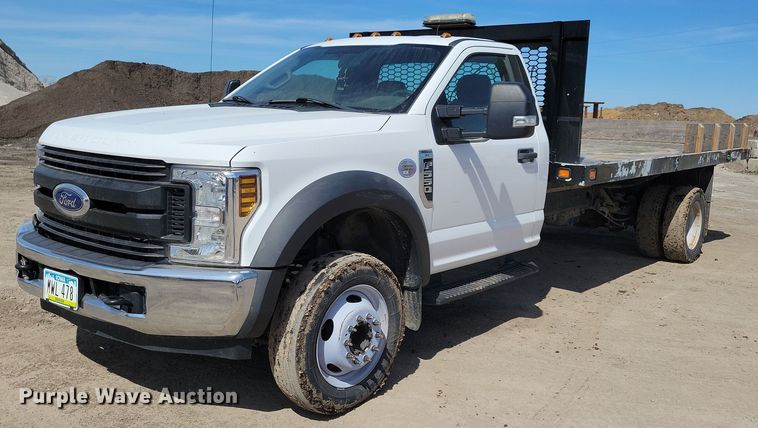 image for item LC9952 2019 Ford F550 Super Duty XL flatbed truck